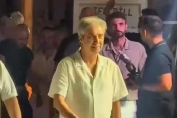 <p>Kalabalığın arasından y&uuml;r&uuml;yen Şaşmaz'ın &ccedil;evresindekiler tarafından ilgiyle takip edildiği, etkinlik alanında bazı kişilerle sohbet ettiği ve samimi şekilde selamlaştığı anlar kameraya yansıdı.</p>

<p>&nbsp;</p>
