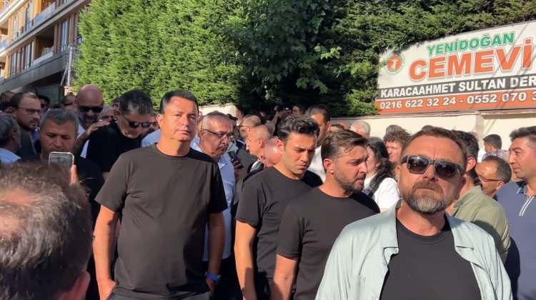 <p><strong>Eren Kaşık&ccedil;ı i&ccedil;in ilk olarak Sancaktepe Yenidoğan Cemevi'nde cenaze t&ouml;reni d&uuml;zenlendi.</strong></p>

