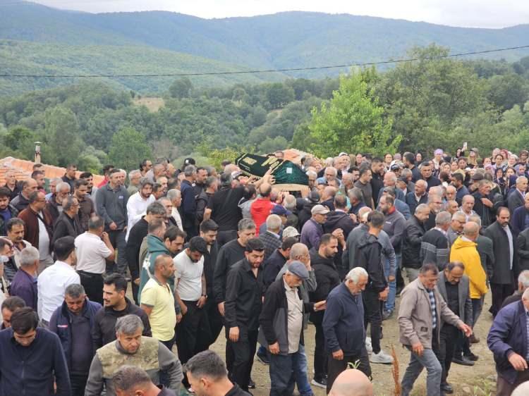 <p><strong>T&ouml;renin ardından Kaşık&ccedil;ı'nın cenazesi memleketi Tokat'a g&ouml;nderildi.</strong></p>
