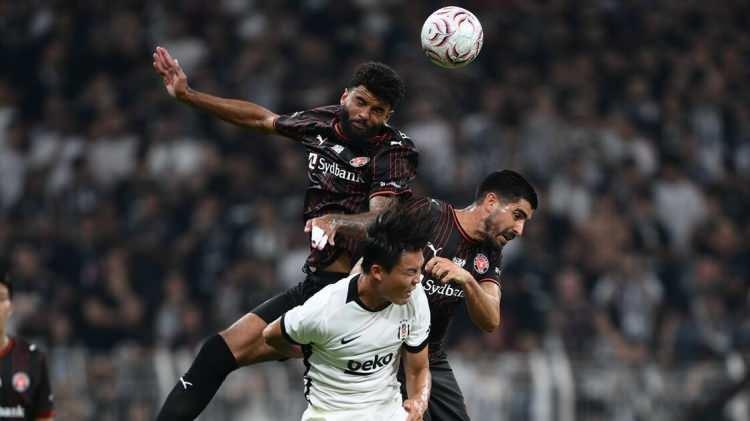 <p><strong>KARTAL'IN AVRUPA HEDEFİ DEVAM EDİYOR</strong></p>

<p>&nbsp;</p>

<p>Beşiktaş, lig aşamasına kalma hedefiyle Danimarka deplasmanına &ccedil;ıkıyor. İlk ma&ccedil;taki 1-0&rsquo;lık &uuml;st&uuml;nl&uuml;ğ&uuml; koruyarak tur atlamak isteyen siyah-beyazlılar, 30 Temmuz Perşembe saat 20.00&rsquo;de S Sport Plus&rsquo;ta şifreli yayınlanacak ma&ccedil;ta galip gelmek istiyor.</p>
