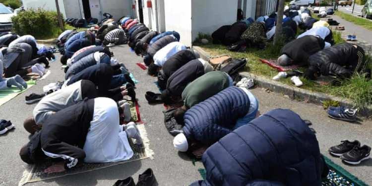 <p>Kıta genelinde M&uuml;sl&uuml;man n&uuml;fusun 44 milyonu aştığı s&ouml;yleniyor.</p>
