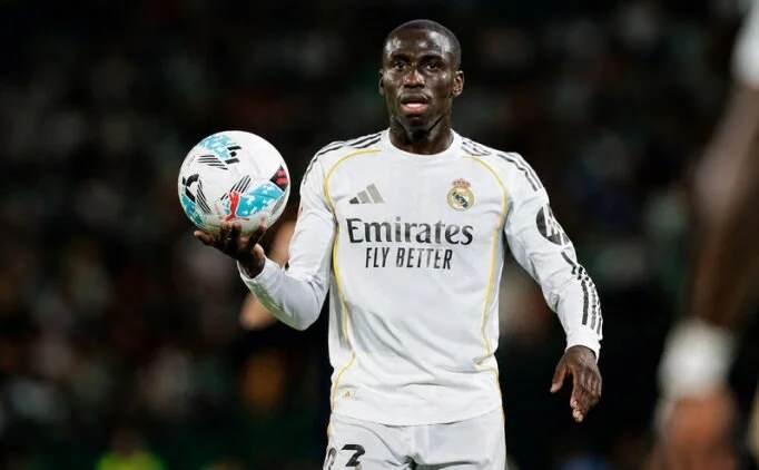 <p>Ferland Mendy | 200 bin euro</p>
