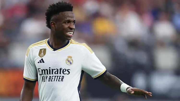 <p>Vinicius Junior |480 bin euro</p>
