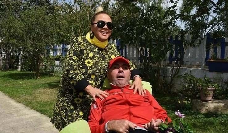 <p>Sosyal medya hesabından sık sık oğlunu anan Soyman, son olarak oğlunun sağlıklı olduğu zamanlara dair bir fotoğrafıyla&nbsp;yapay zeka ile sarıldığı bir kare paylaştı.<strong>​</strong></p>
