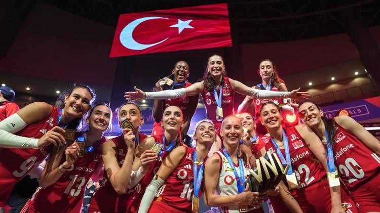<p><strong>ŞAMPİYON FİLENİN SULTANLARI'NA 1 MİLYON DOLAR &Ouml;D&Uuml;L</strong></p>
