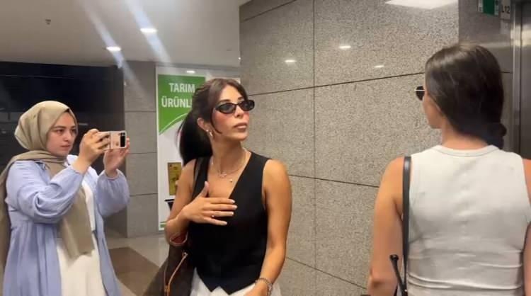 <p>SON DAKİKA HABERİ: Ahbap Derneği'ne y&ouml;nelik y&uuml;r&uuml;t&uuml;len soruşturma kapsamında oyuncu İrem Helvacıoğlu ifade vermek i&ccedil;in &Ccedil;ağlayan'daki İstanbul Adalet Sarayı'na geldi.</p>

<p>&nbsp;</p>
