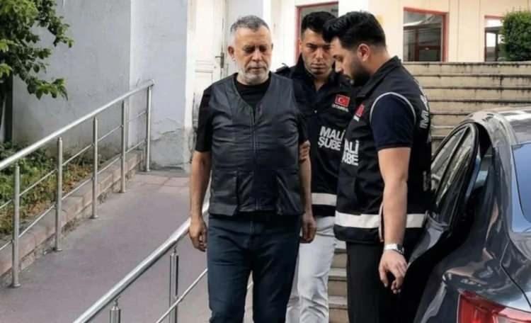 <p>Ahbap Derneği'ne y&ouml;nelik soruşturma kapsamında ifade veren iş insanı Nejdet Kuy, deprem b&ouml;lgesinde yapılması planlanan 352 &ccedil;elik konut i&ccedil;in şirketine g&ouml;nderilen peşinatın 70 milyon TL'lik b&ouml;l&uuml;m&uuml;n&uuml;n 'bor&ccedil;' adıyla Haluk Levent'e aracı kişiler &uuml;zerinden aktarıldığını &ouml;ne s&uuml;rd&uuml;.</p>

<p>&nbsp;</p>
