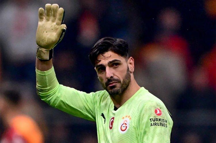 <p>G&ouml;ztepe, Galatasaray'ın deneyimli kalecisi G&uuml;nay G&uuml;ven&ccedil;'le ilgili g&ouml;r&uuml;şmelerini hızlandırdı.<br />
<br />
​(FOTOMA&Ccedil;)</p>
