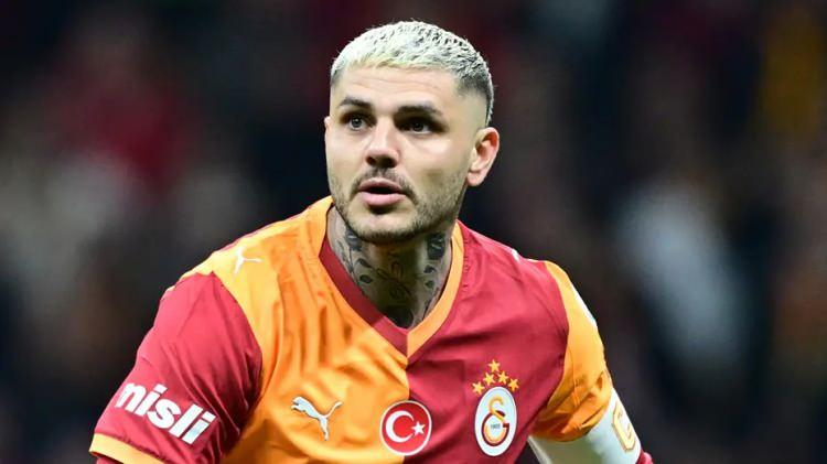 <p>Galatasaray'la s&ouml;zleşmesi sona eren Mauro Icardi, Beşiktaş'a &ouml;nerildi. Siyah-beyazlılar, bu &ouml;neriyi kabul etmeyip Arjantinli yıldızı veto etti.<br />
<br />
(SABAH)</p>
