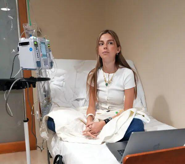 <p><strong>&Uuml;&ccedil; yıldır nadir g&ouml;r&uuml;len safra yolu kanseriyle m&uuml;cadele eden sosyal medya fenomeni Sydney Towlei hayatını kaybetti.</strong></p>
