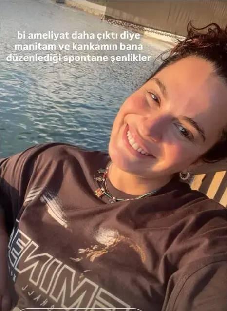 <p>Arkadaşlarıyla birlikte hayvanları sevmeye giden Bekiroğlu,<em><strong> "Bir ameliyat daha &ccedil;ıktı diye manitam ve kankamın bana d&uuml;zenlediği spontane şenlikler"</strong></em> diyerek bir ameliyat daha olacağını duyurdu.</p>
