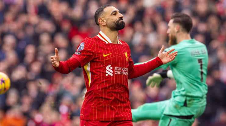 <p>* Liverpool'un Premier Lig tarihindeki en golcü oyuncusu (191 gol)</p>