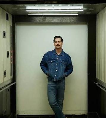 <p>Aldığı kilolarla dikkat &ccedil;eken Ulusoy, son olarak Bodrum'da bir hayranı tarafından g&ouml;r&uuml;nt&uuml;lendi.</p>
