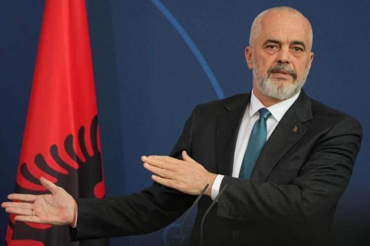 <p><strong><span style="color:#B22222">EDİ RAMA&nbsp;</span> &nbsp;|&nbsp; 2 &Ccedil;OCUĞU VAR</strong></p>

<p>&nbsp;</p>

<p><strong>Arnavutluk Başkanı</strong></p>
