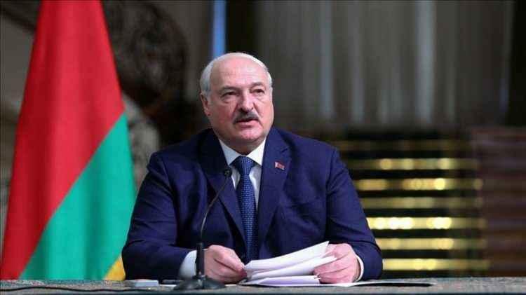 <p><strong><span style="color:#B22222">LUKAŞENKO&nbsp;</span> |&nbsp; 3 &Ccedil;OCUK (Erkek)</strong></p>

<p>&nbsp;</p>

<p><strong>Belarus Devlet başkanı</strong></p>
