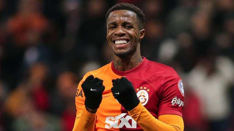 <p><span style="color:#B22222"><strong>41)&nbsp; WİLFRİED ZAHA</strong></span></p>
