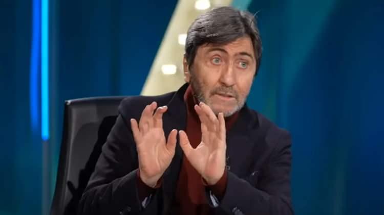 <p>Tıpkı ge&ccedil;en sezon olduğu gibi! Rakibin kadar koşar, m&uuml;cadele edersen rakibine hem oyun, hemde skor olarak &uuml;st&uuml;nl&uuml;k sağlarsın!</p>
