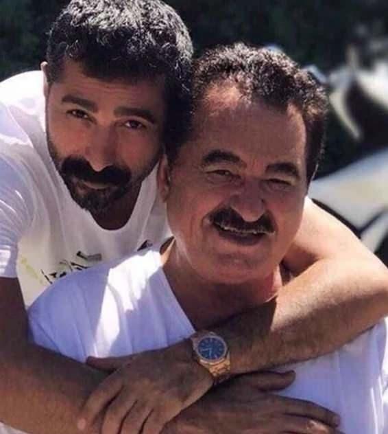 <p>Son olarak ge&ccedil;tiğimiz aylarda Tatlıses, "Dilan&rsquo;a da, Ahmet&rsquo;e de bir kuruş bırakırsam Allah beni toprak etsin. Sandalye bile bırakmayacağım. Layık değiller &ccedil;&uuml;nk&uuml;" ifadelerini kullanarak iki &ccedil;ocuğunu da mirasından men edeceğini a&ccedil;ıklamıştı.</p>
