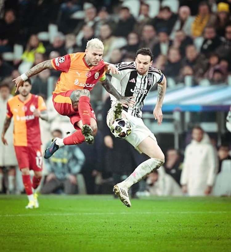 <p>Galatasaray y&ouml;netiminin ise Mauro Icardi'nin ayrılığıyla maaş b&uuml;t&ccedil;esinde oluşan boşluğu kullanarak Hollandalı yıldızın istediği &uuml;creti karşılamaya hazır olduğu ifade edildi.</p>

