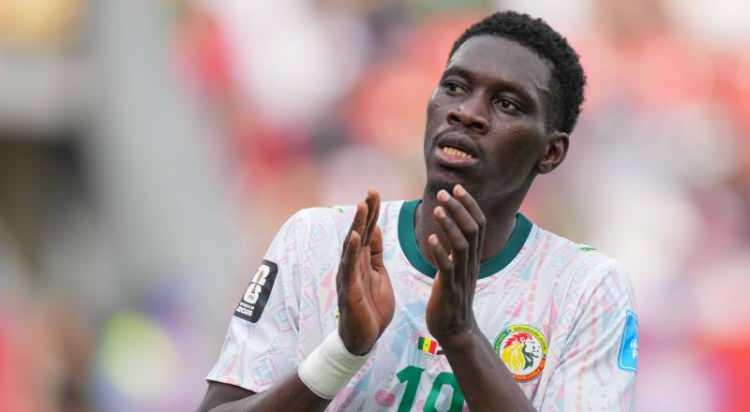 <p>Fenerbah&ccedil;e, Ismaila Sarr'la prensip anlaşmasına vardı.<br />
<br />
Sarı-lacivertliler, Crystal Palace'ın y&uuml;ksek bonservis talebi nedeniyle g&ouml;r&uuml;şmelerine devam ediyor.<br />
<br />
(FANATİK)</p>
