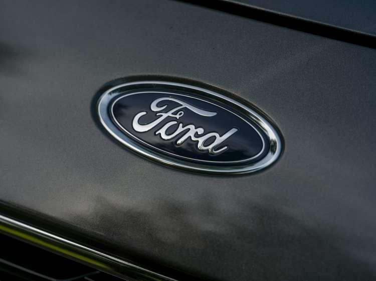 <p><span style="color:#B22222"><strong>FORD</strong></span></p>
