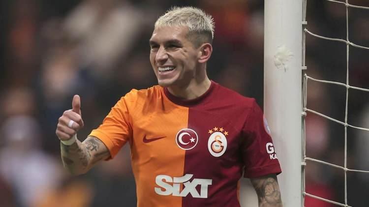 <p><em><span style="color:#B22222"><strong>ŞOF&Ouml;R&Uuml;NE DE HAPİS CEZASI VERİLDİ</strong></span></em></p>
