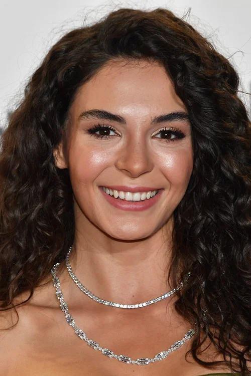 <p><strong>Ebru Şahin: 1.000.000 TL</strong></p>
