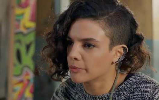 <p>'Medcezir' ve 'Poyraz Karayel' dizilerindeki oyunculuklarıyla b&uuml;y&uuml;k bir kitleye ulaşan oyuncu Hare S&uuml;rel, bu kez mesleğiyle değil &ouml;zel hayatıyla g&uuml;ndeme geldi.</p>
