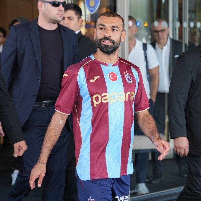 <p>Ayrıca Salah, her sezon i&ccedil;in <strong>7 milyon euro imza &uuml;creti</strong> alacak.</p>

