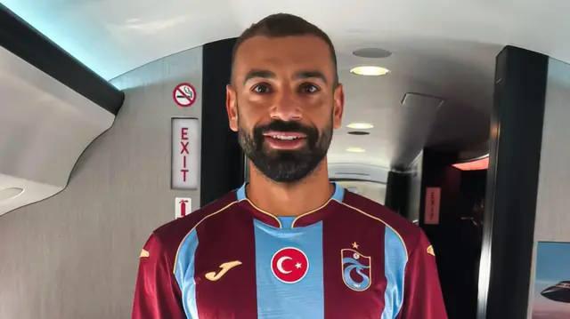<p>Salah, futbol hayatına 2010 yılında &uuml;lkesinin takımlarından Al Mokawloon'da başladı.</p>
