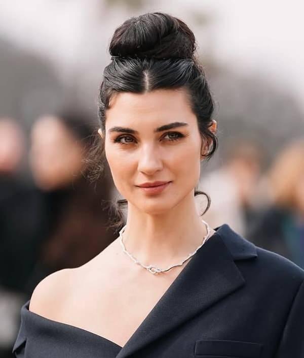 <p><span style="color:#B22222"><strong>2- TUBA B&Uuml;Y&Uuml;K&Uuml;ST&Uuml;N</strong></span></p>

