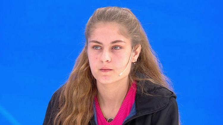 <p><strong>M&uuml;ge Anlı ile Tatlı Sert programında ele alınan Nevrig&uuml;l Alan cinayeti kapsamında programa konuk olarak katılan ve programın g&uuml;venlik ekibine sosyal medya &uuml;zerinden g&ouml;nderdiği mesajlarla g&uuml;ndeme gelen Nazmiye Tutaner, programın en dikkat &ccedil;eken konuklarından biri olmuştu.</strong></p>
