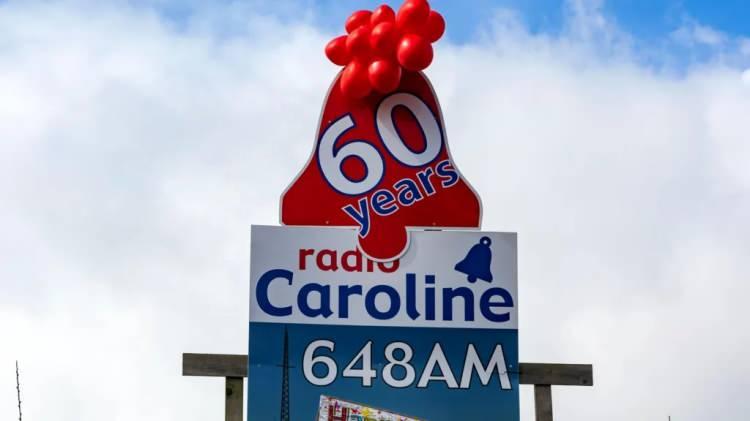<p><strong>ASILSIZ MESAJIN ARDINDAN &Ouml;Z&Uuml;R DİLEDİ</strong></p>

<p>&nbsp;</p>

<p>Bir d&ouml;nem korsan yayın yapan ve sonrasında rock m&uuml;zik &ccedil;alan Radio Caroline kralın &ouml;l&uuml;m&uuml;ne ilişkin asılsız mesajları yayına vermelerinin ardından &ouml;z&uuml;r dilemişlerdi.</p>

