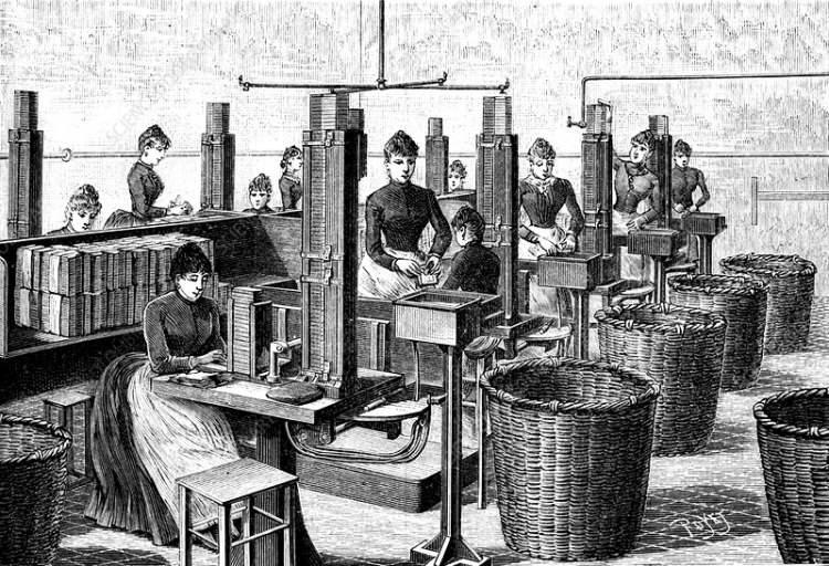 <p>Fabrikada 14 yaşındaki &ccedil;ocukların dahi &ccedil;alıştırıldığı resmi kayıtlara ge&ccedil;ti. "Matchgirls" olarak anılan bu iş&ccedil;iler, uzun saatler boyunca d&uuml;ş&uuml;k &uuml;cretlerle &ccedil;alışıyordu.</p>
