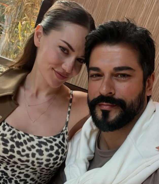 <p>Elele'de yazan M&uuml;ge Dağıstanlı'nın haberine g&ouml;re; uzun bir aradan sonra &lsquo;Hamal&rsquo; dizisiyle ekrana d&ouml;nen Fahriye Evcen'in b&ouml;l&uuml;m başına 2.5 milyon TL,</p>
