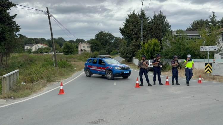 <p>Şahsın, bulunduğu evin penceresinden &ccedil;evreye ateş a&ccedil;tığı &ouml;ne s&uuml;r&uuml;ld&uuml;.</p>

<p>&nbsp;</p>
