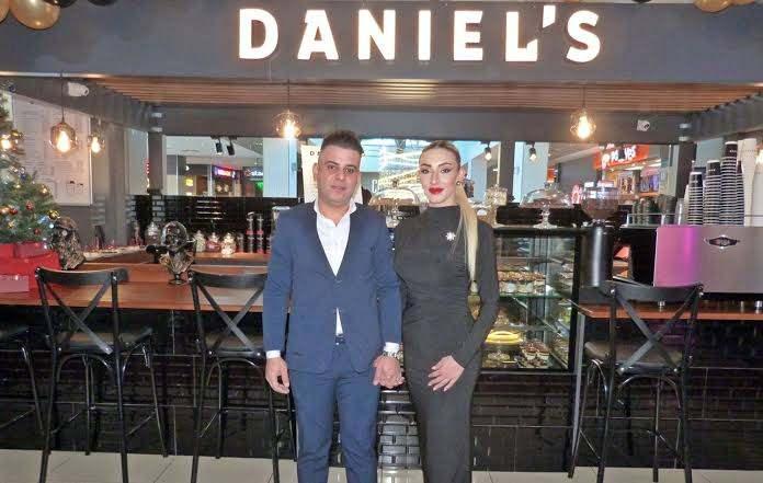 <p>Kayıtlarda, G&uuml;lter'in nişanlısı Kervan Eminoğlu'na ait olduğu &ouml;ne s&uuml;r&uuml;len &ouml;zel g&ouml;r&uuml;nt&uuml;lerin yayınlatılmasının konuşulduğu ve konuşma sırasında "şantaj" ifadesinin ge&ccedil;tiği &ouml;ne s&uuml;r&uuml;ld&uuml;.</p>

<p>&nbsp;</p>
