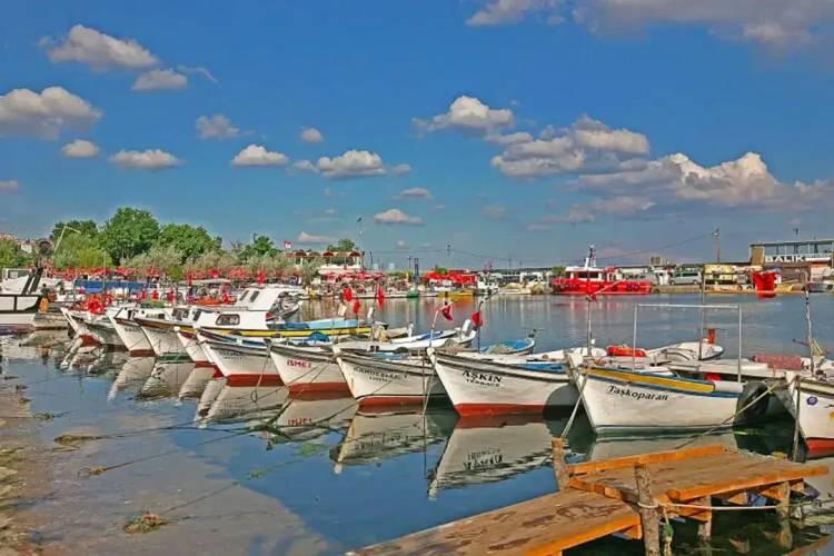 <p><span style="color:#B22222"><strong>5- TEKİRDAĞ - ŞARK&Ouml;Y - M&Uuml;REFTE</strong></span></p>
