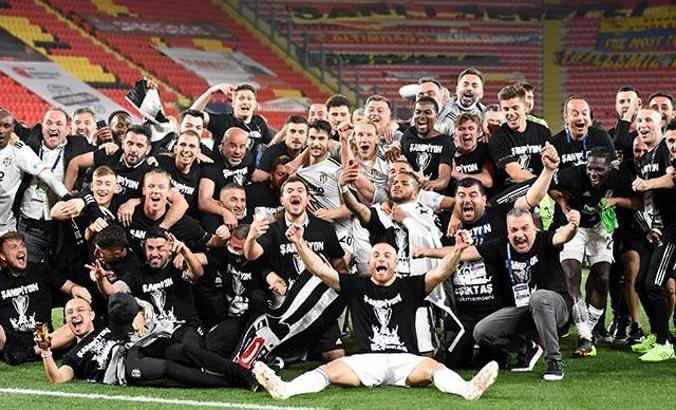 <p><strong><span style="color:#B22222">4)&nbsp; BEŞİKTAŞ</span>&nbsp; |&nbsp; Y&Uuml;ZDE 11</strong></p>
