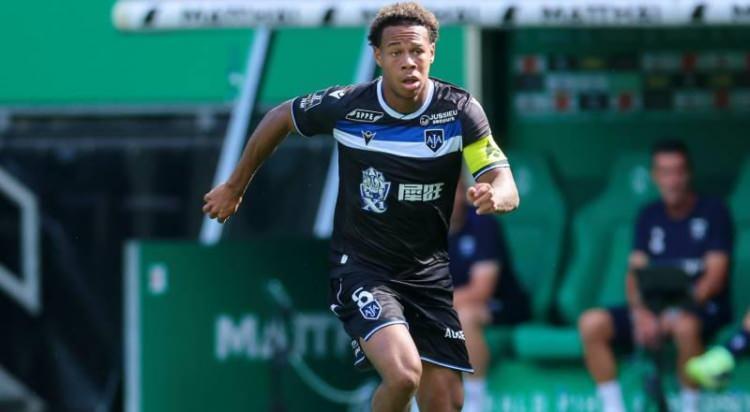 <p>Beşiktaş, orta saha transferinde Auxerre forması giyen Kevin Danois i&ccedil;in harekete ge&ccedil;ti.<br />
<br />
(Fanatik)</p>
