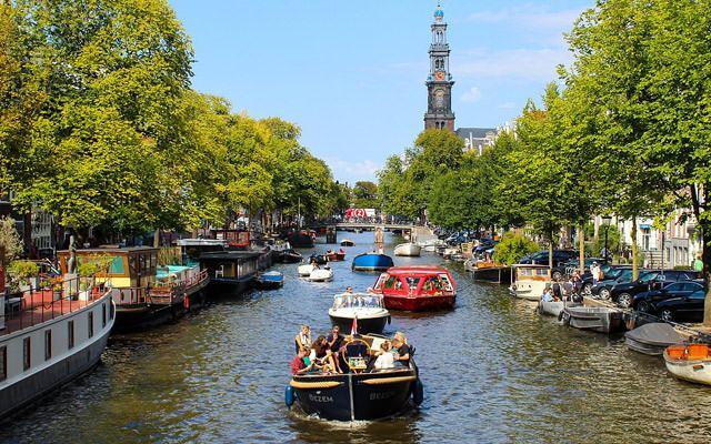 <p><strong>79 - AMSTERDAM (HOLLANDA)</strong></p>

<p>&nbsp;</p>
