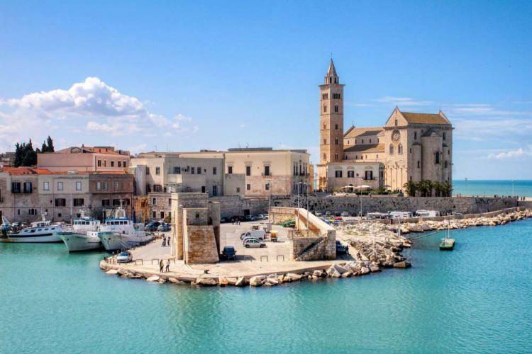 <p><strong>35 - BARİ (İTALYA)</strong></p>

<p>&nbsp;</p>
