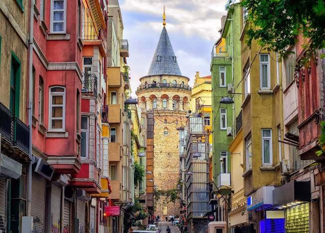 <p><span style="color:#B22222"><strong>24 - İSTANBUL (T&Uuml;RKİYE)</strong></span></p>

<p>&nbsp;</p>
