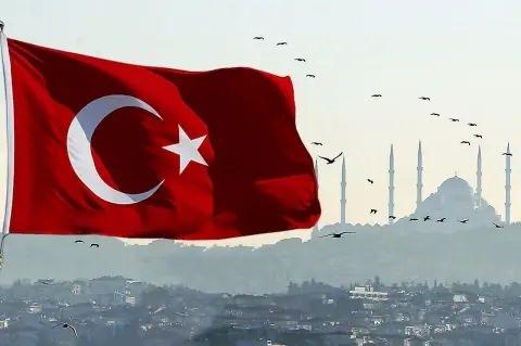 <p><span style="color:inherit"><span style="color:rgb(178, 34, 34)"><strong>T&Uuml;RKİYE 49. SIRADA YER ALDI</strong></span></span></p>

<p><span style="color:inherit"><strong>ERKEKLER:&nbsp; 1.76 m</strong></span></p>

<p><span style="color:inherit"><strong>KADINLAR: 1.61 m</strong></span></p>

<p>&nbsp;</p>
