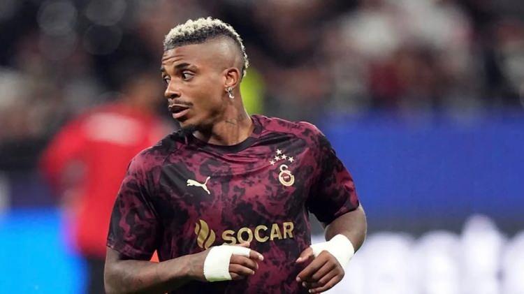 <p>Tecr&uuml;beli oyuncu, &Ccedil;orum FK ile oynanan S&uuml;per Lig ma&ccedil;ına yedek kul&uuml;besinde başlamış ve sonradan oyuna dahil olmuştu.</p>
