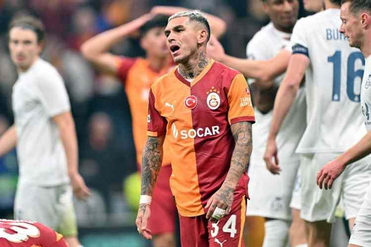 <p><strong>OKAN BURUK VE Y&Ouml;NETİM TAKIMDA KALMASINI İSTİYOR</strong></p>
