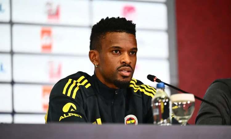 <p>Fenerbah&ccedil;e'nin sağ beki Semedo'yu Al-Nassr takip ediyor.<br />
<br />
Deneyimli futbolcunun hafta arasında Suudi kul&uuml;b&uuml;yle g&ouml;r&uuml;şeceği belirtildi.<br />
<br />
(FOTOMA&Ccedil;)</p>
