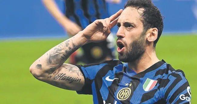 <p>Orta saha rotasyonunu g&uuml;&ccedil;lendirmek isteyen Fenerbah&ccedil;e'de Hakan &Ccedil;alhanoğlu &ouml;ne &ccedil;ıkıyor.<br />
<br />
Milli futbolcu da Kadık&ouml;y'e gelmeye sıcak bakıyor.<br />
<br />
(FOTOMA&Ccedil;)</p>
