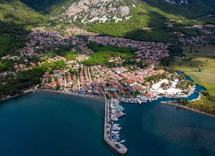 <p><span style="color:#B22222"><strong>AKYAKA</strong></span></p>

<p>&nbsp;</p>

<p><strong>(MUĞLA)</strong></p>

<p>&nbsp;</p>
