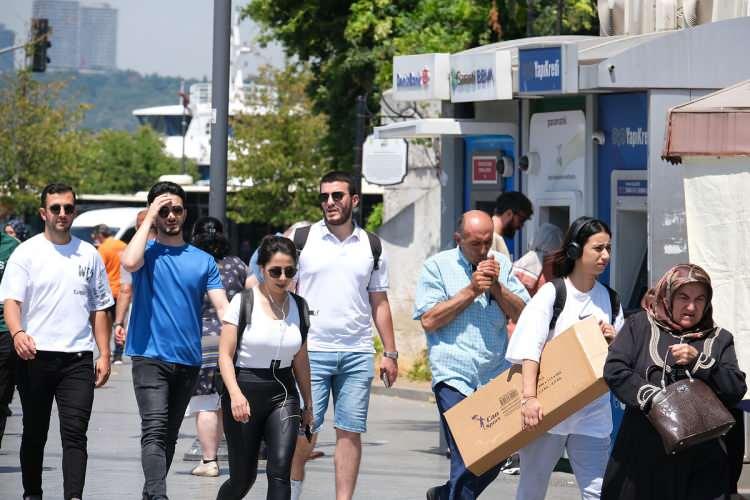 <p><span style="color:#B22222"><strong>11 İL&Ccedil;EDE EN &Ccedil;OK SİVASLILAR YAŞIYOR</strong></span></p>

<p>&nbsp;</p>
